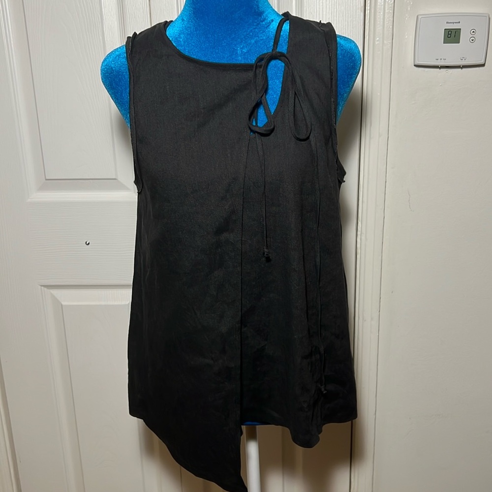 Elegant Black Sleeveless Top